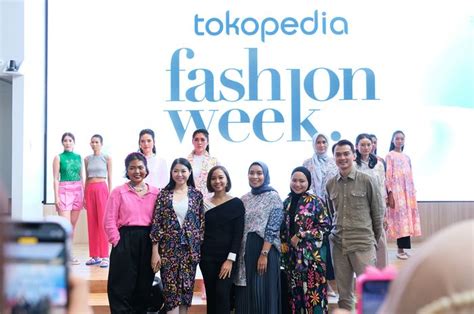 Tokopedia Bandung Fashion Week: Eine Plattform für aufstrebende indonesische Designer und ihre kreativen Visionen.